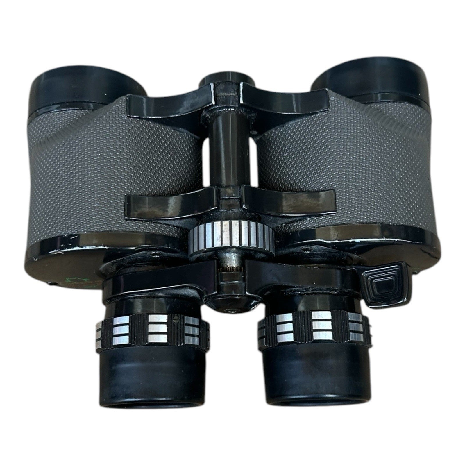 Vintage Greenkat 7x-15x35 Binoculars – With Case

