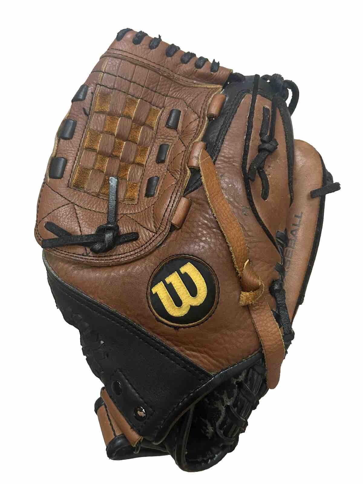 Wilson A500 Baseball Glove 12.25 AO500 125 Right Throw

